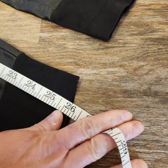 J. Crew The GiGi Pant Faux Leather Gigi fitted Size 4 - Picture 4 of 5